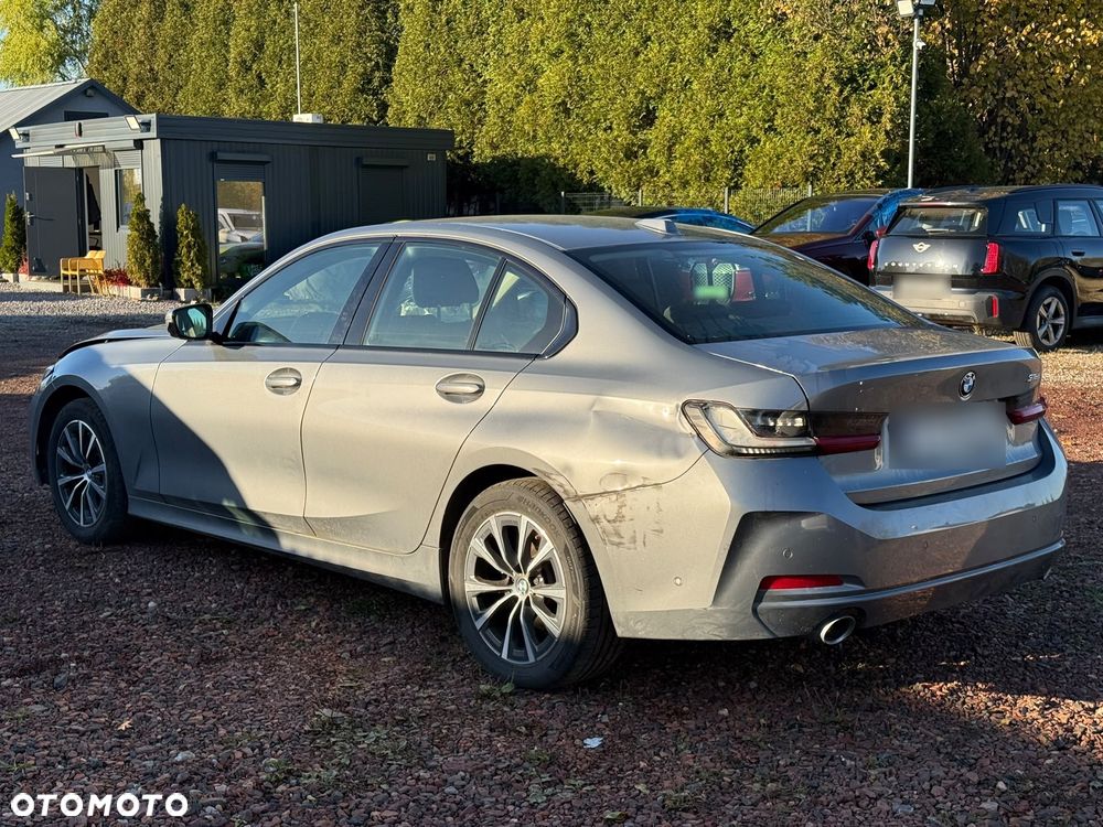 BMW Seria 3 318i - 11