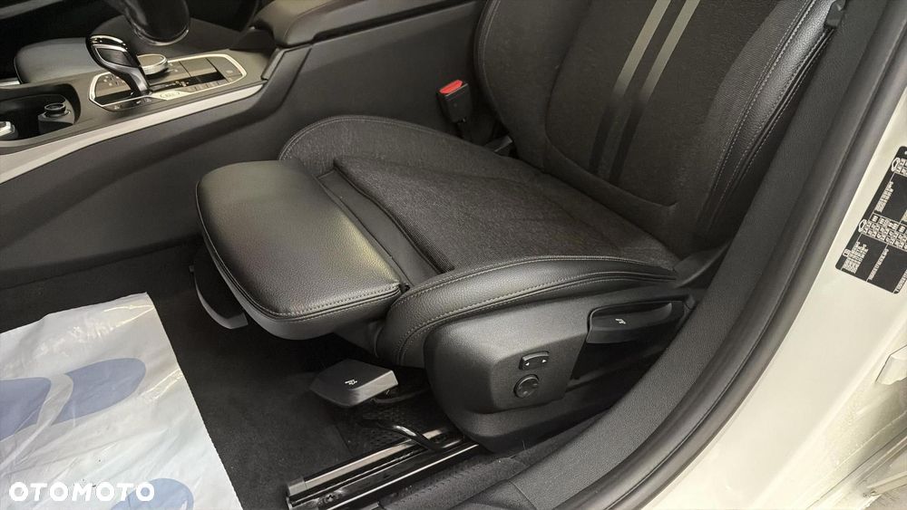 BMW Seria 1 118i Advantage - 13