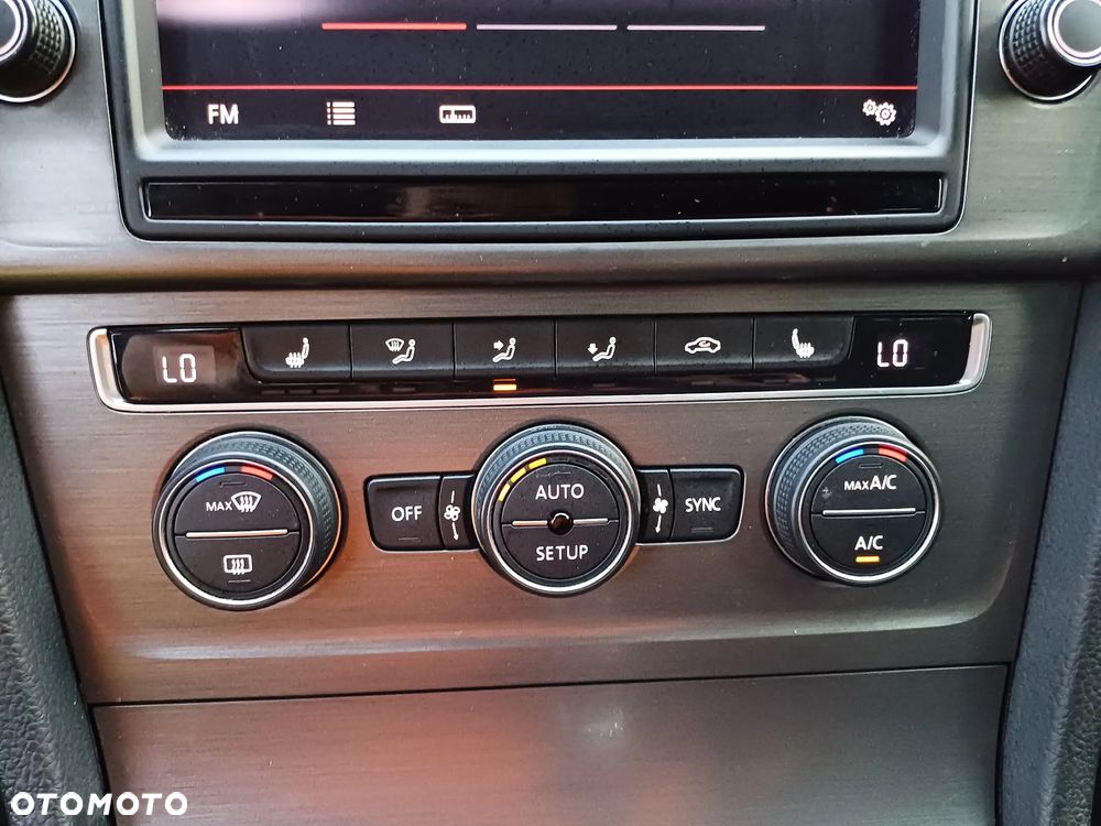 Volkswagen Golf - 14