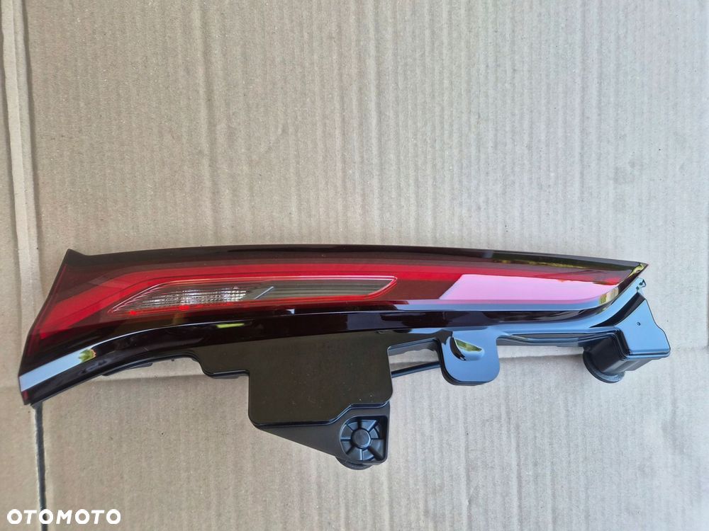 lampa tylna mazda cx90 cx-90 oryginał ładny stan - 1