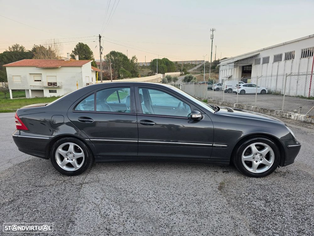 Mercedes-Benz C 220 CDi Avantgarde - 11