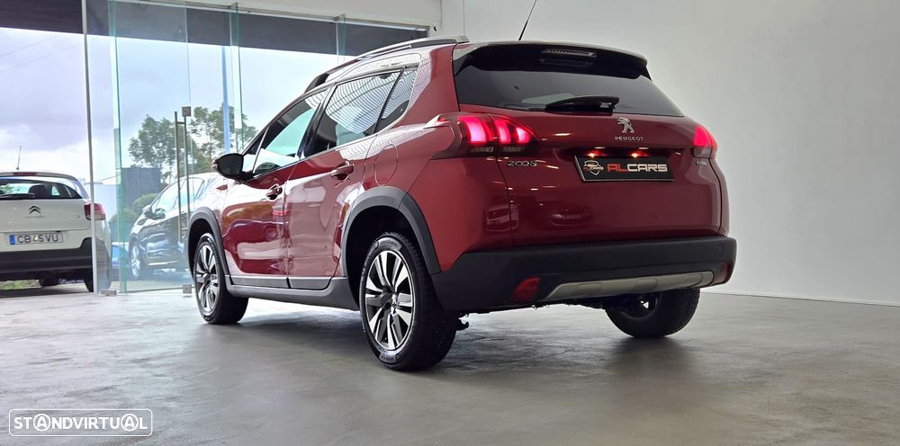 Peugeot 2008 PureTech 110 Stop&Start Allure - 4