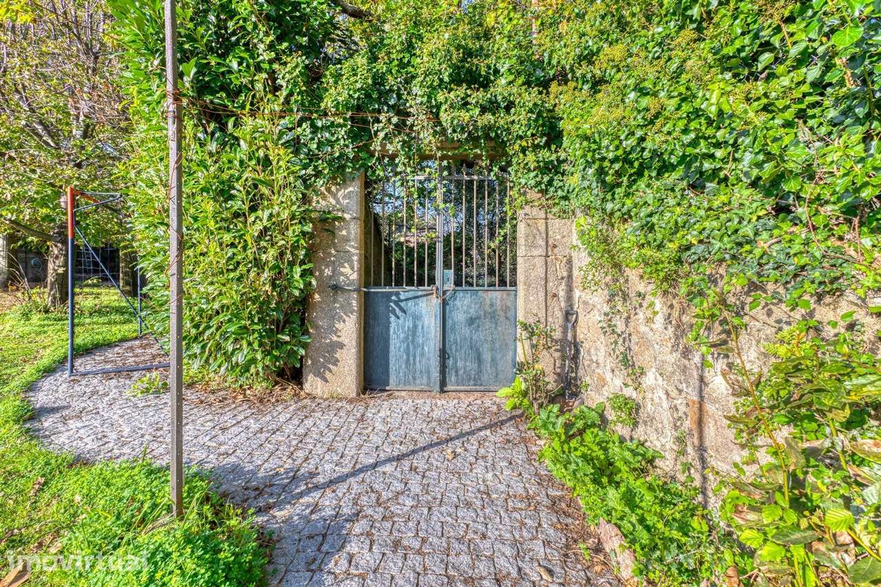 Quinta T7+3 com jardim, bosque e piscina | Grande Porto - Grande imagem: 3/41