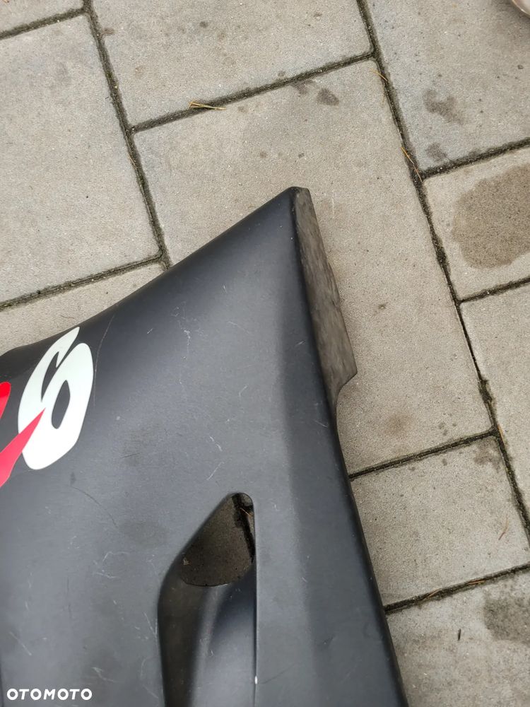 Owiewka, osłona prawa, bok, boczek, pług prawy Yamaha R6 98-02 - 8