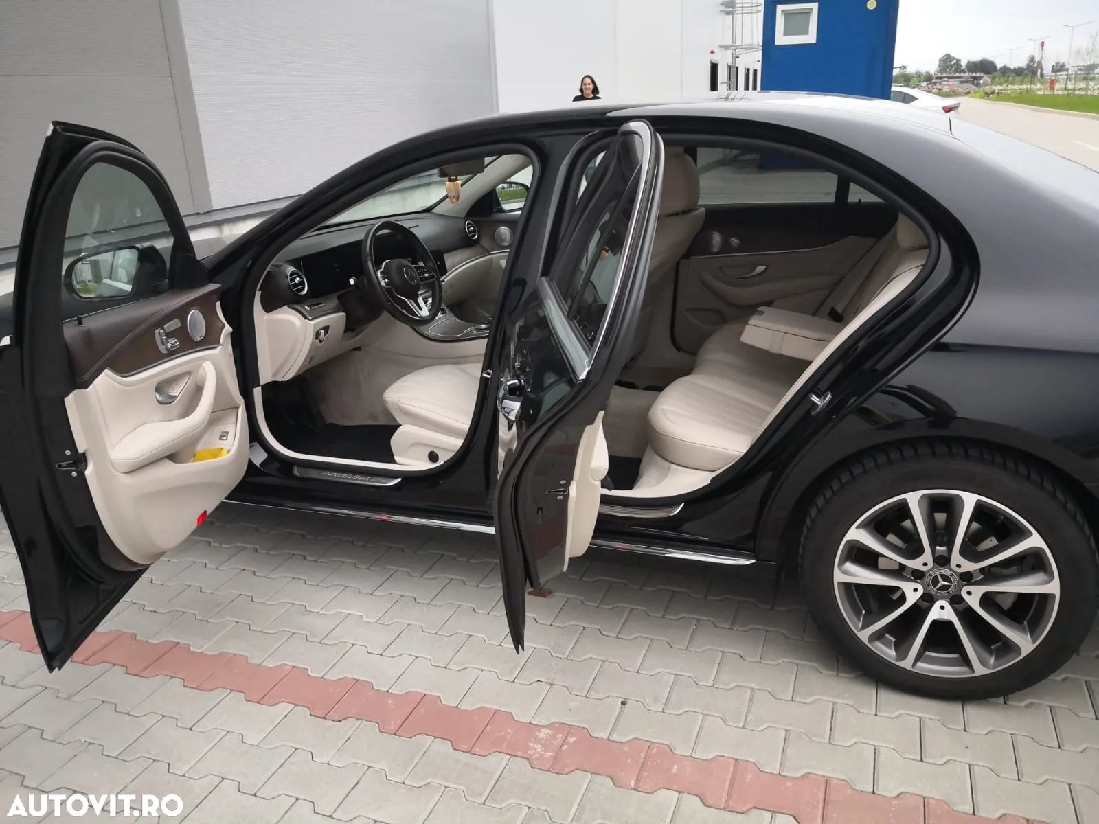 Mercedes-Benz E 220 d 4MATIC Aut. - 14