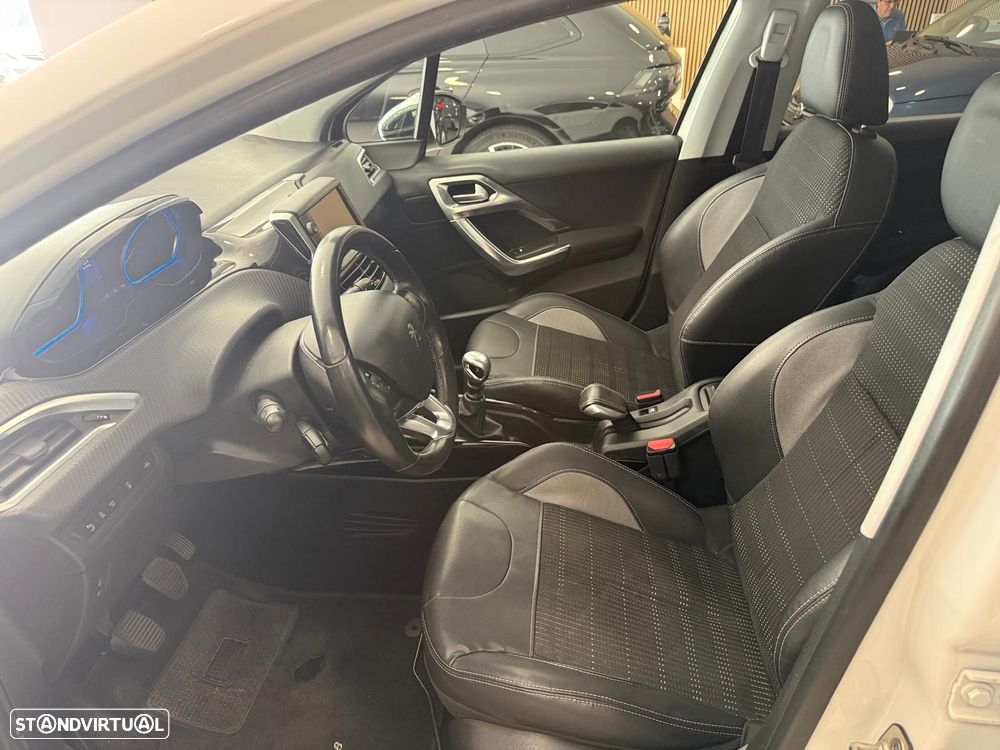 Peugeot 2008 1.6 BlueHDi Allure - 6