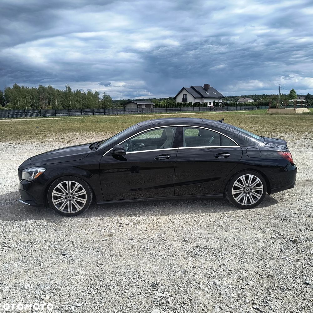 Mercedes-Benz CLA 250 7G-DCT - 14