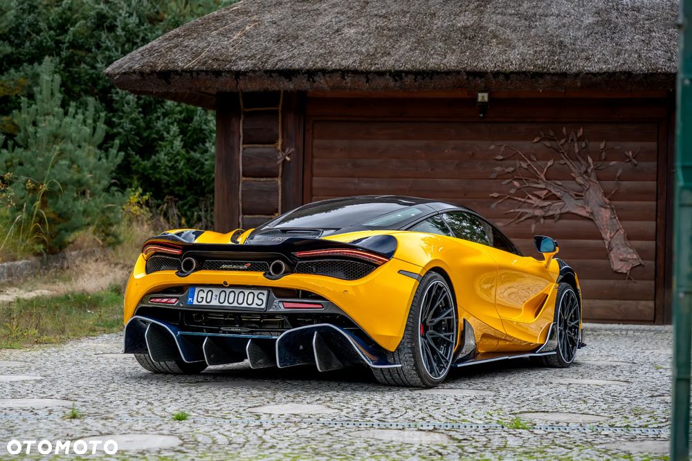 McLaren 720S Coupe Luxury - 23