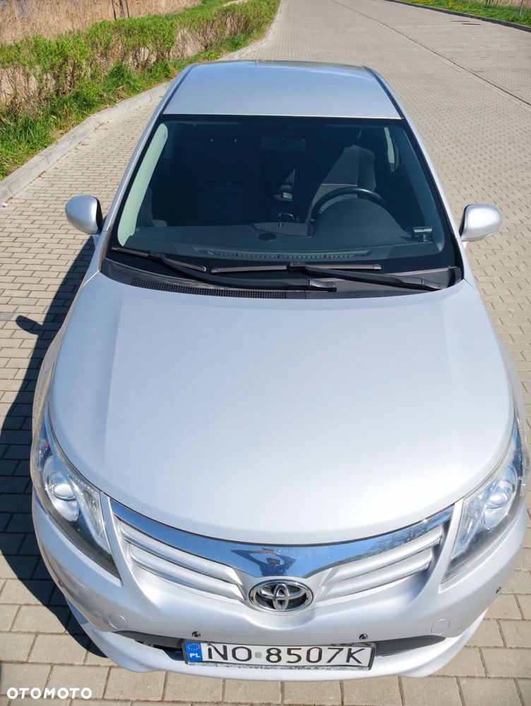 Toyota Avensis 1.8 Active MS - 3