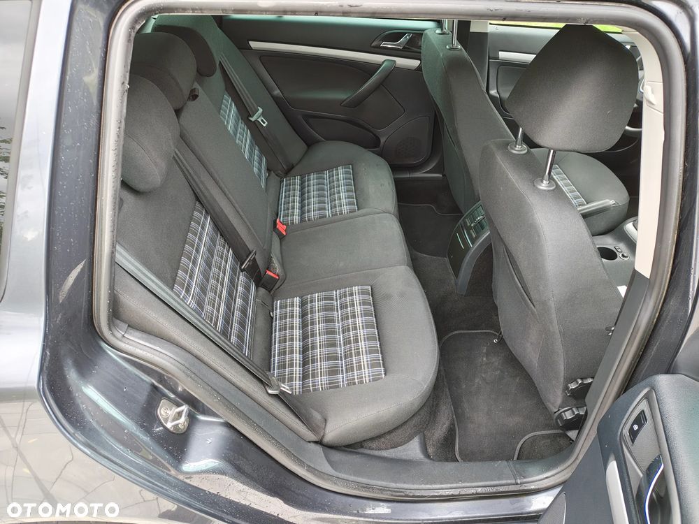 Skoda Octavia - 8