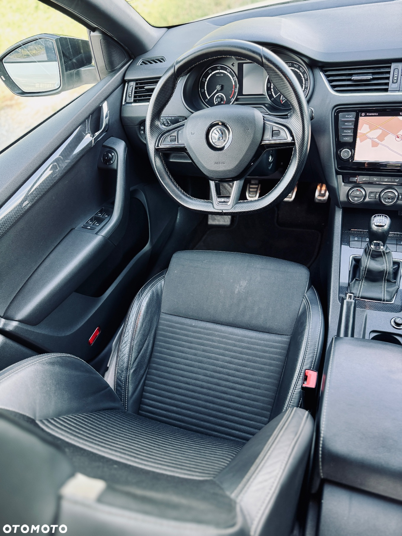 Skoda Octavia 2.0 TSI RS - 33