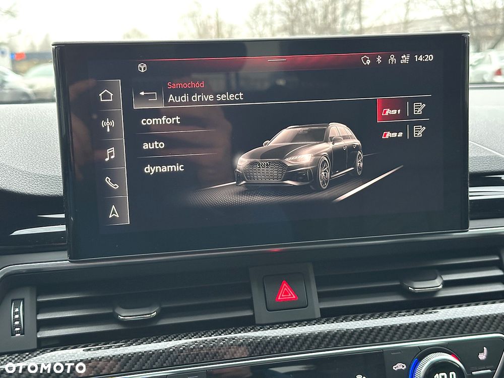 Audi RS4 Limousine - 32