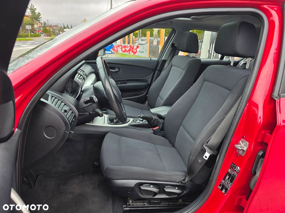 BMW Seria 1 118i Edition Sport - 14