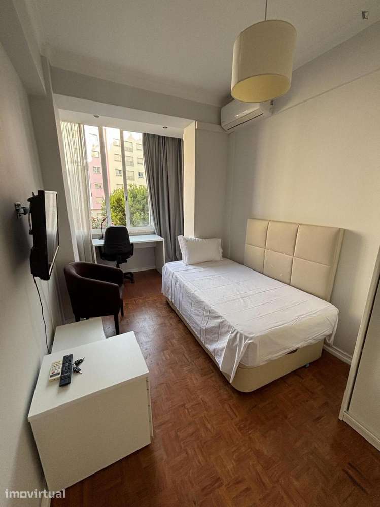 Quarto - localizado em Lumiar Lisbon - Grande imagem: 2/7