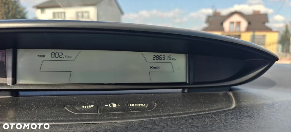 Citroën C4 1.6 HDi VTR - 4