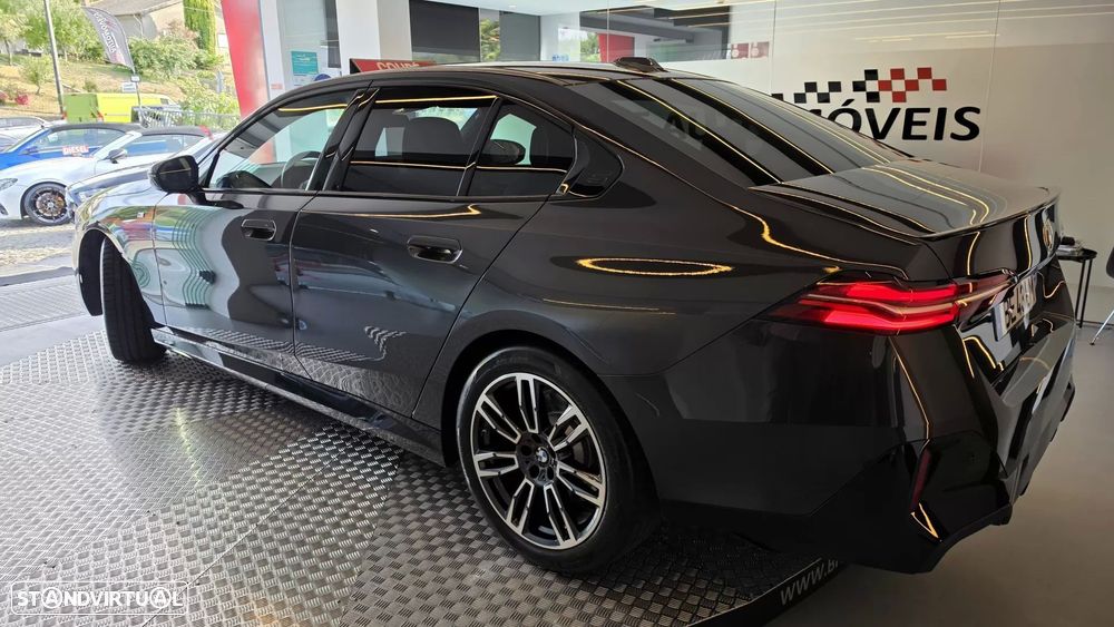 BMW 520 d Pack Desportivo M - 21