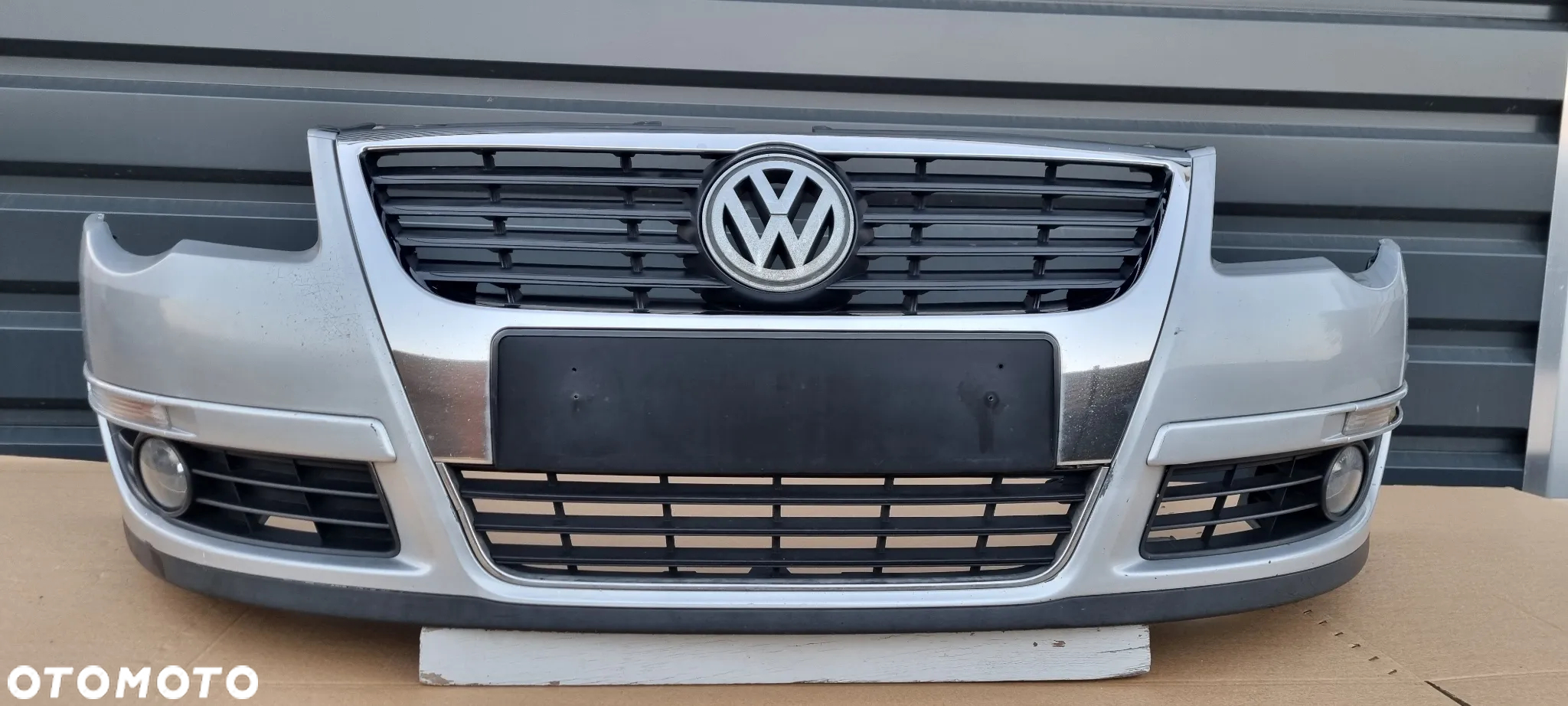 VW Passat B6 2005- zderzak przód oryginał MB196 - 2