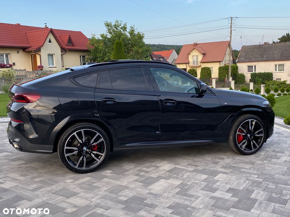 BMW X6 xDrive40d - 18
