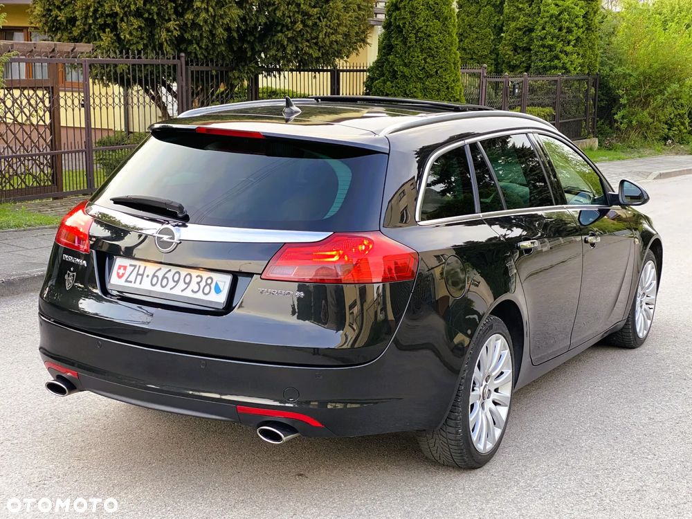 Opel Insignia 2.0 T Cosmo 4x4 - 11