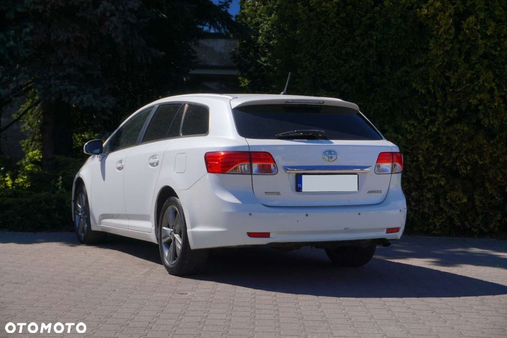 Toyota Avensis 2.2 D-4D Premium - 7