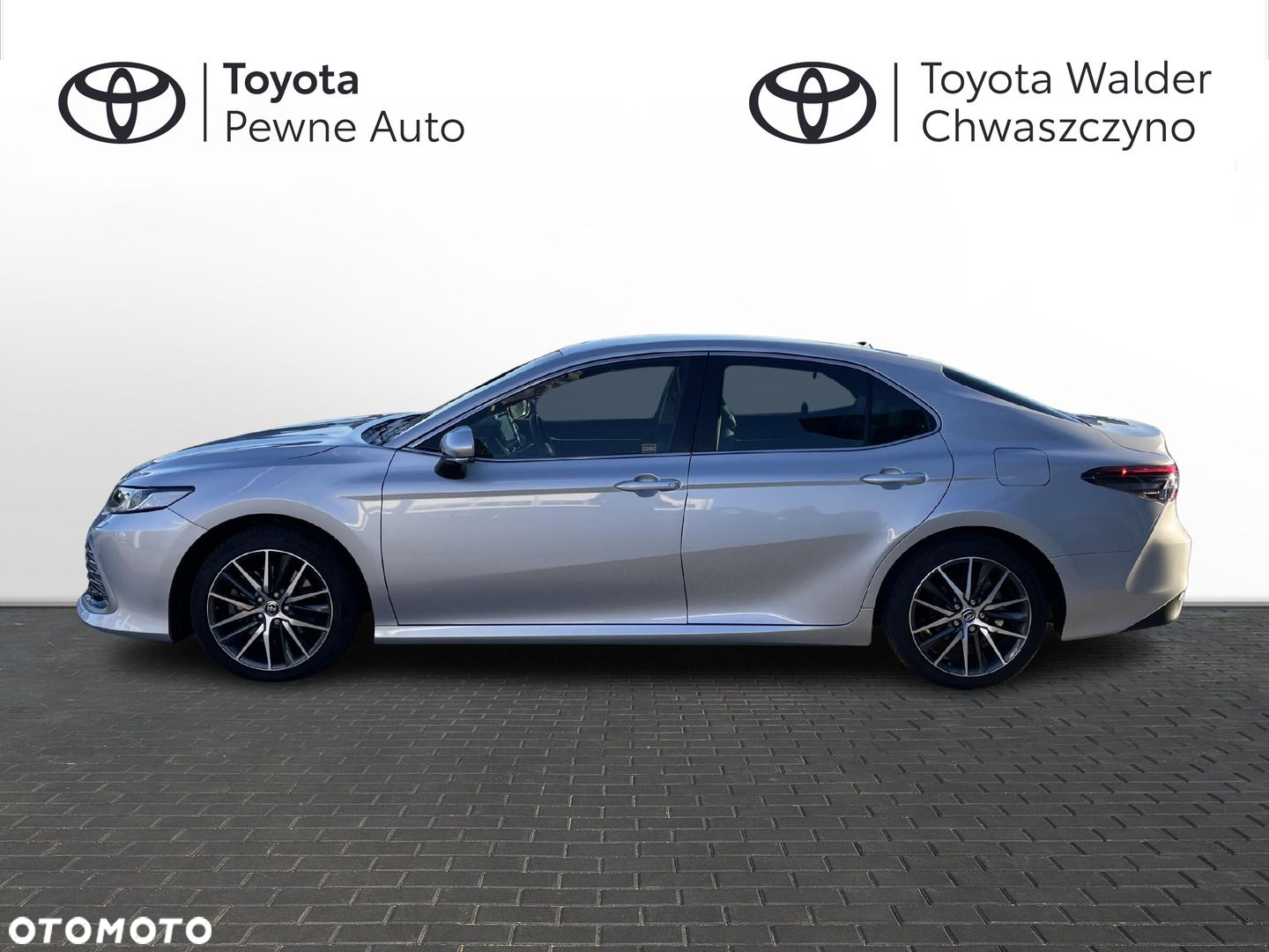 Toyota Camry - 5
