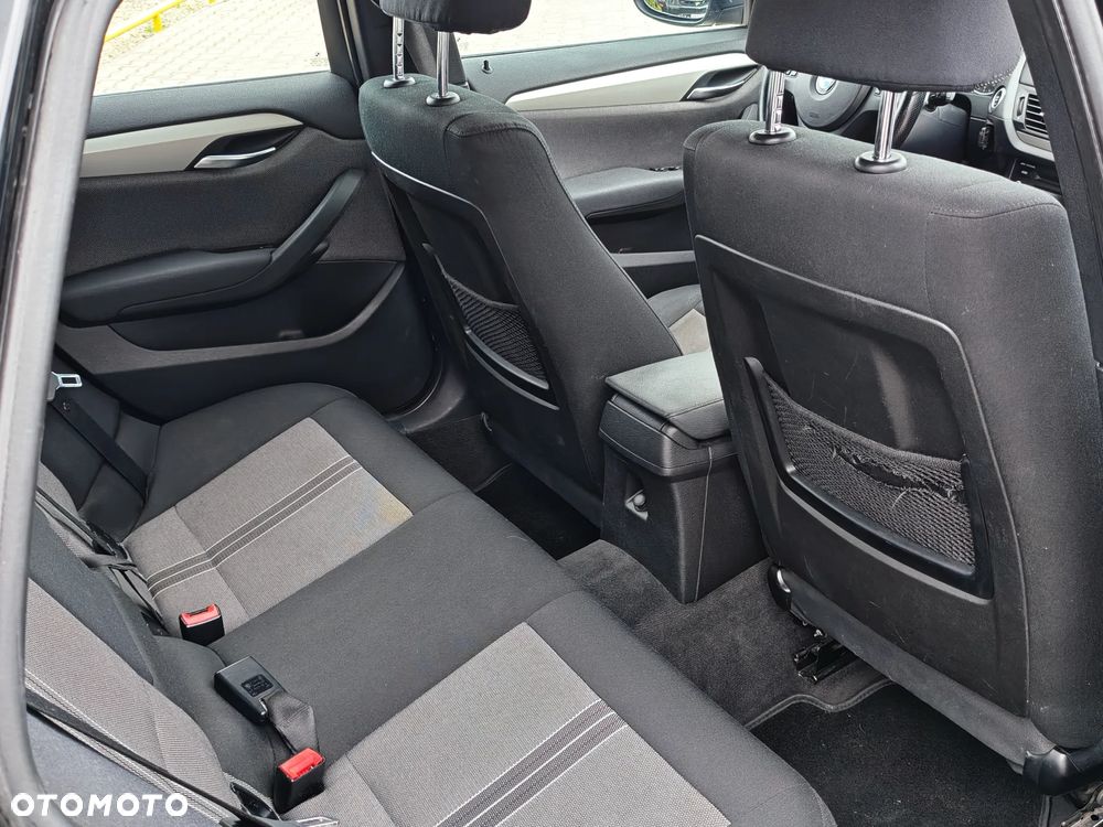 BMW X1 xDrive18d - 22