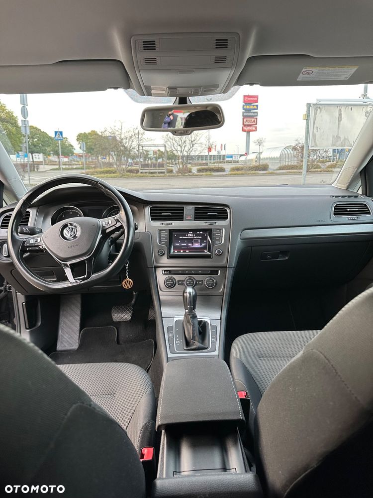 Volkswagen Golf Variant 1.6 TDI DPF DSG Highline - 11