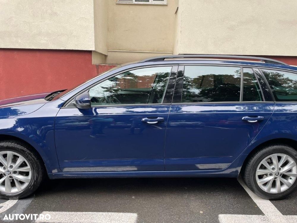 Skoda Octavia 1.6 TDI DSG Style - 3