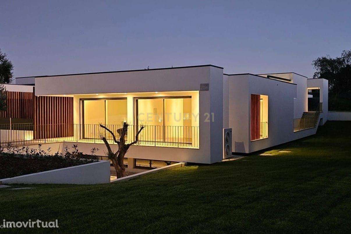 Moradia Premium-Elegância, Conforto e Energia Inteligente - Grande imagem: 2/39