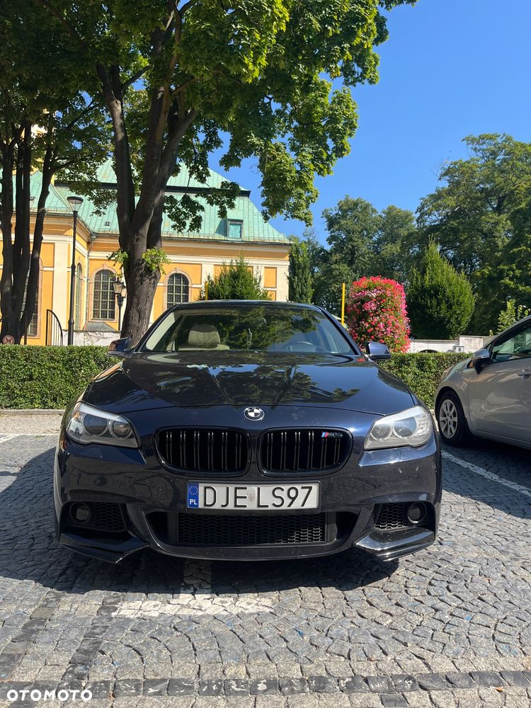 BMW 5 2010 photo 2