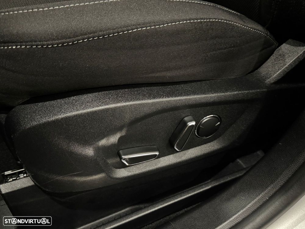 Ford S-Max 2.0 TDCi Titanium - 51