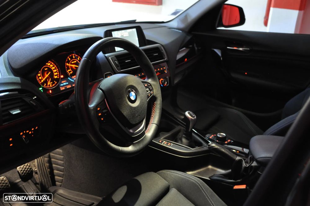 BMW 116 d Line Sport - 14