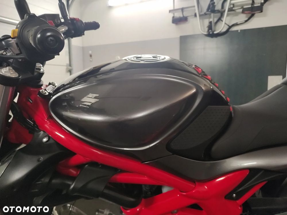 Suzuki Gladius - 11