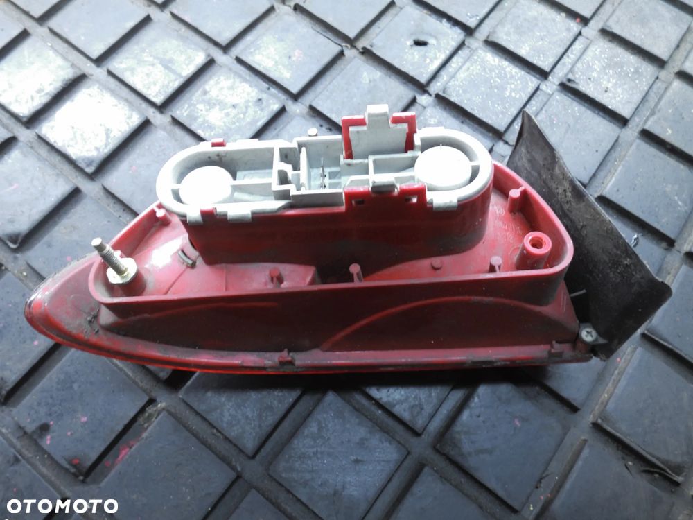 LAMPA TYLNA TYŁ ALFA ROMEO 156 LIFT PRAWA POSIADAM 2 SZT - 2