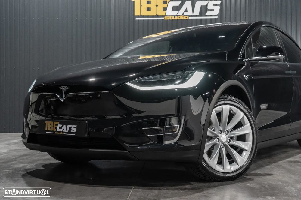 Tesla Model X 100D - 33