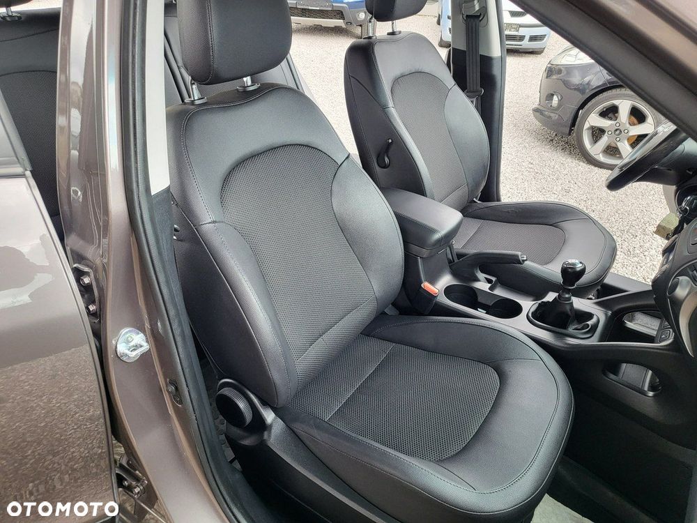 Hyundai ix35 - 16