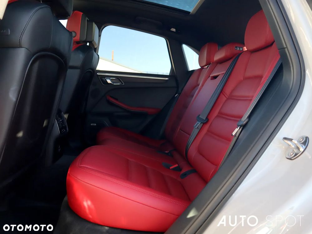 Porsche Macan GTS - 37