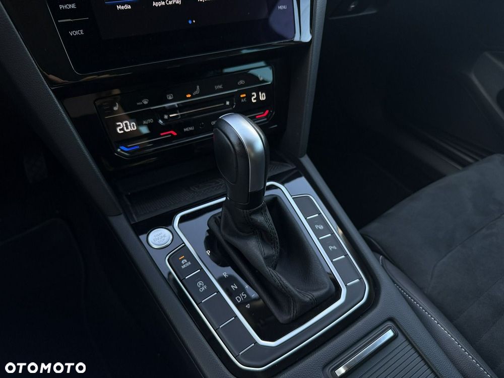 Volkswagen Passat 2.0 TSI Elegance DSG - 27