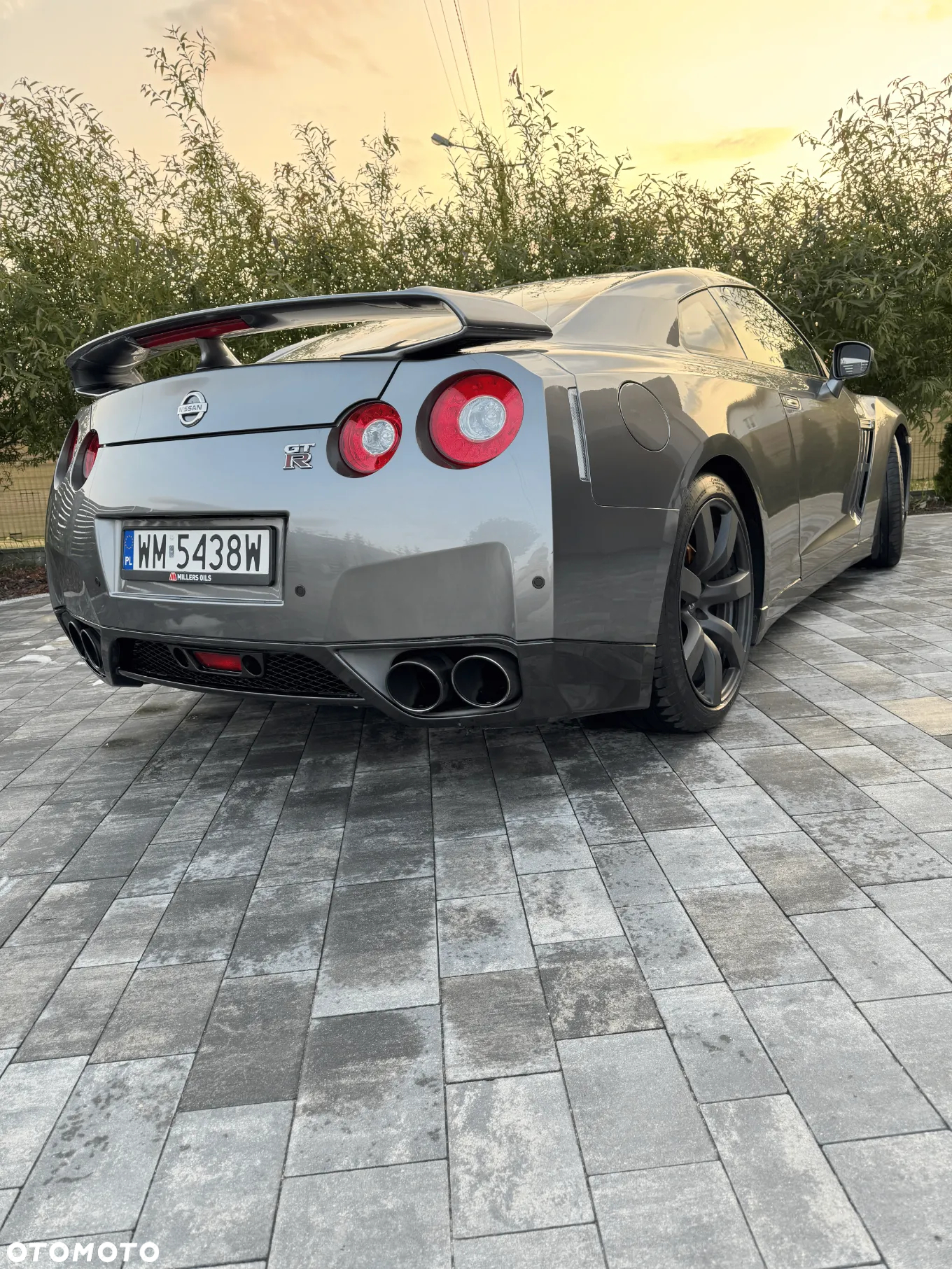 Nissan GT-R Black Edition - 6