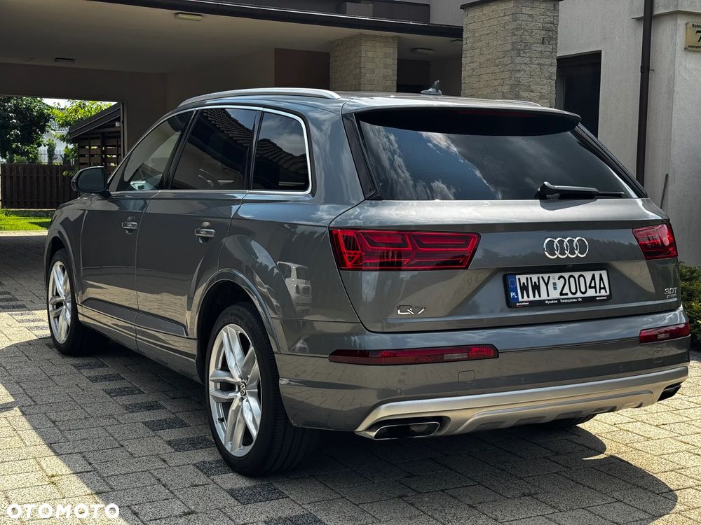 Audi Q7 - 7