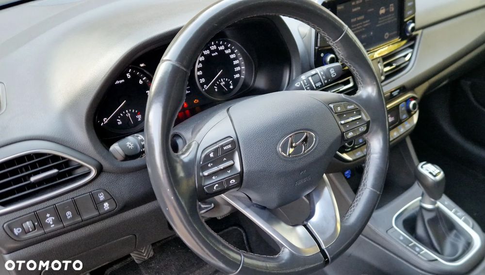 Hyundai i30 1.0 T-GDI Premiere Comfort - 14
