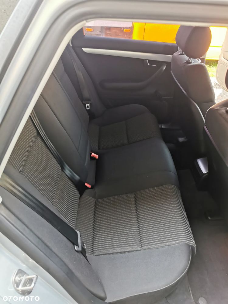 Audi A4 Avant 1.8T - 23