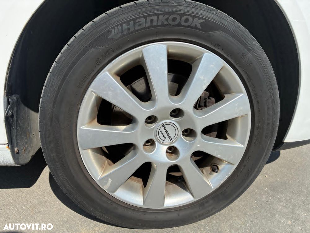 Volkswagen Touran 2.0 TDI DPF Highline DSG - 7