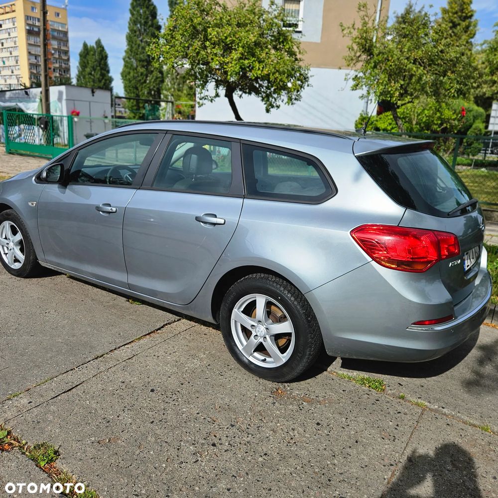 Opel Astra - 4
