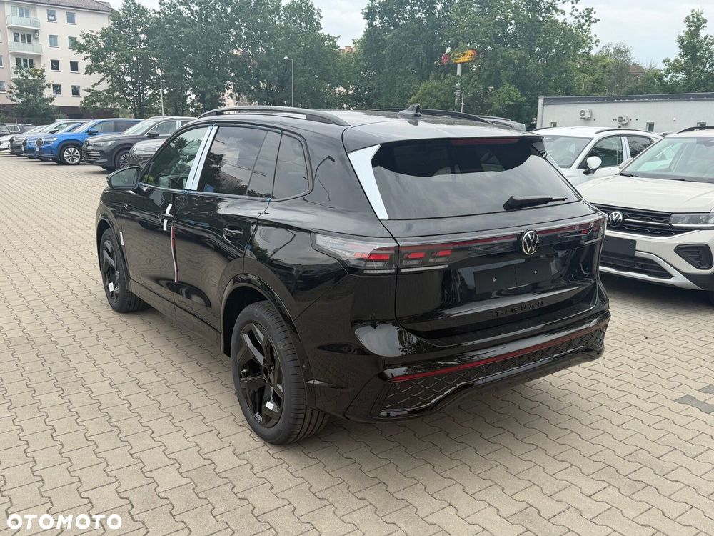 Volkswagen Tiguan - 4