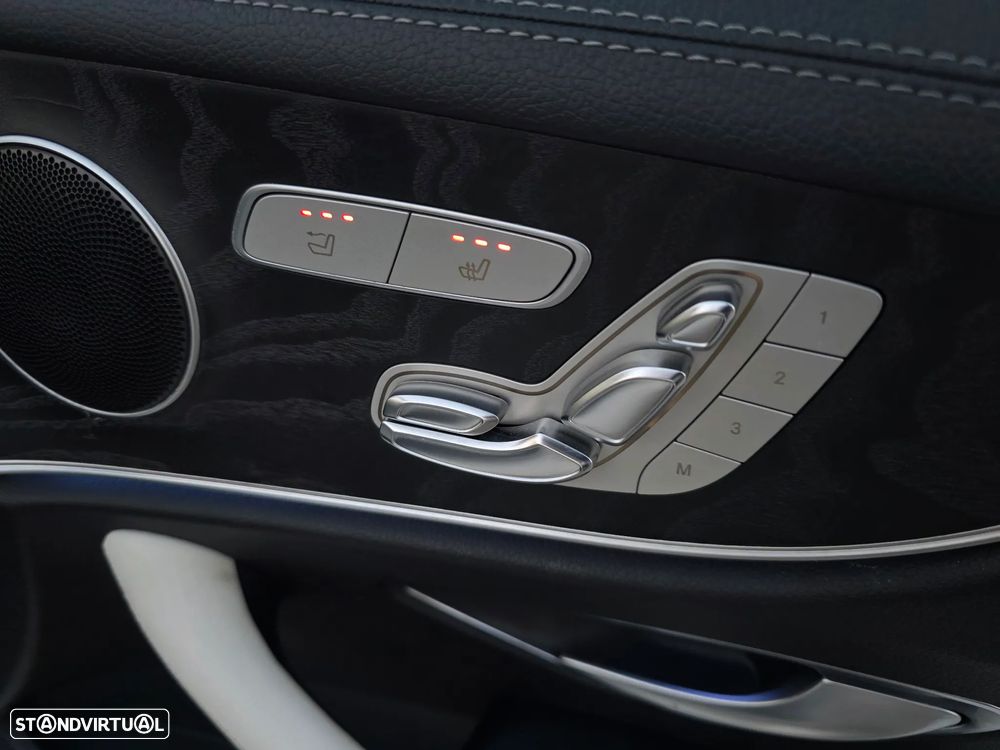 Mercedes-Benz E 220 d Cabrio 9G-Tronic AMG Line - 34