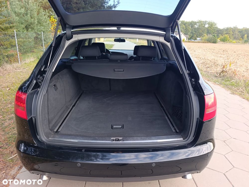 Audi A6 Avant - 16