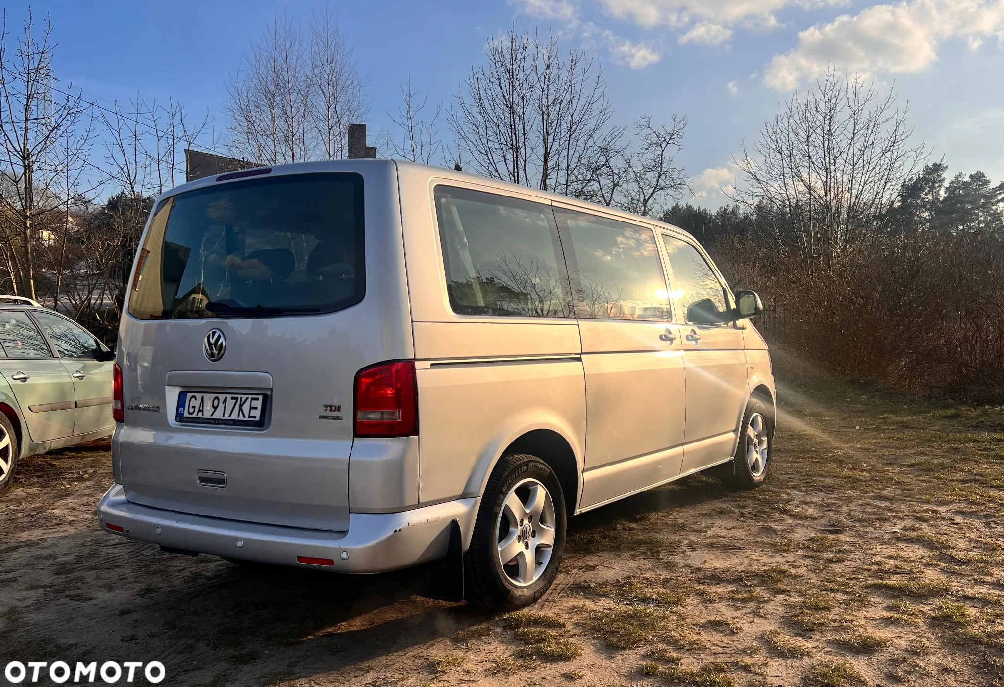 Volkswagen Caravelle - 3