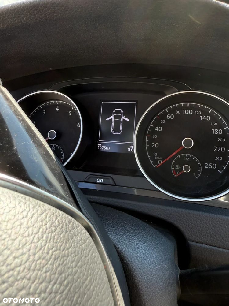 Volkswagen Golf - 19