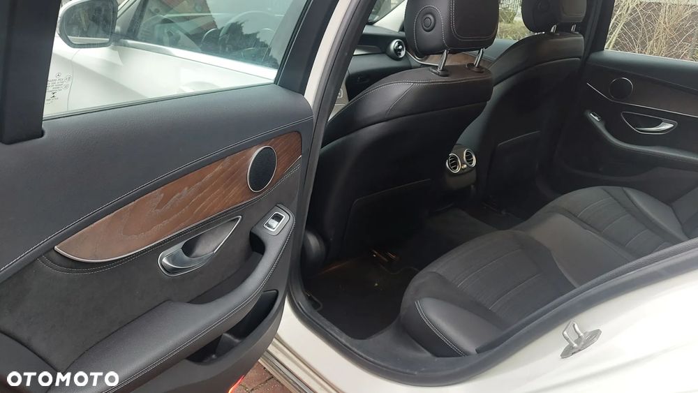 Mercedes-Benz Klasa C 180 7G-TRONIC - 9